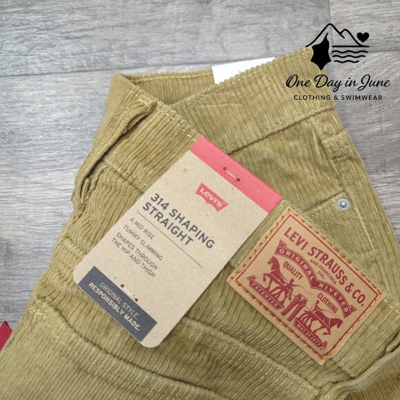 Levi's 314 Shaping Straight Corduroy Pants Size 29X30 - Picture 2 of 6